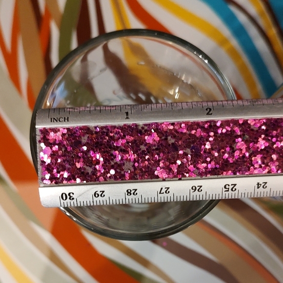 Disney Donald and Minnie Glass Set - Blue and Red Highlights - Picture 5 of 6